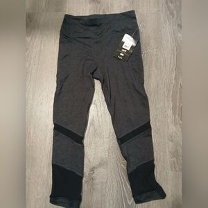 Avia Womens Fashion Capri. Black Small Moisture Wicking, Spandex,interior Pocket